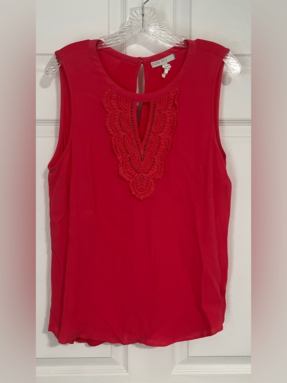 Pale Sky Women's L Round Neck Sleeveless Red Solid Lace Button
Stretch Blouse